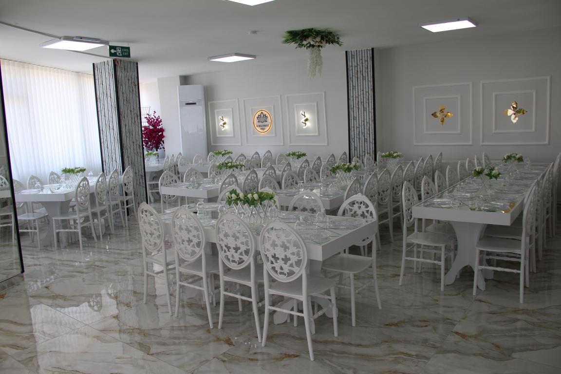 Aura Davet Salon